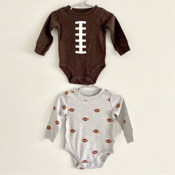 Carter’s Football Bodysuits Size 9 Months - Picture 1 of 6